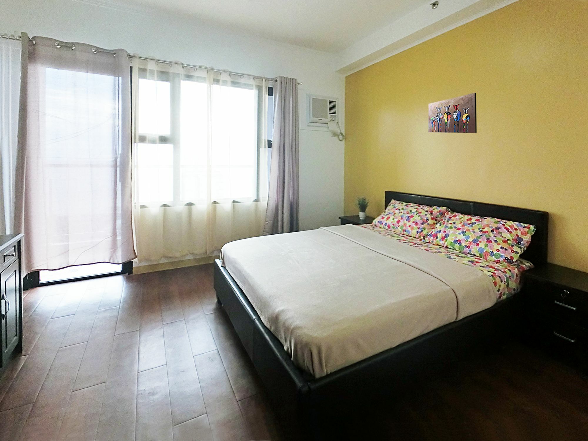 Serena'S House Malate Манила Экстерьер фото